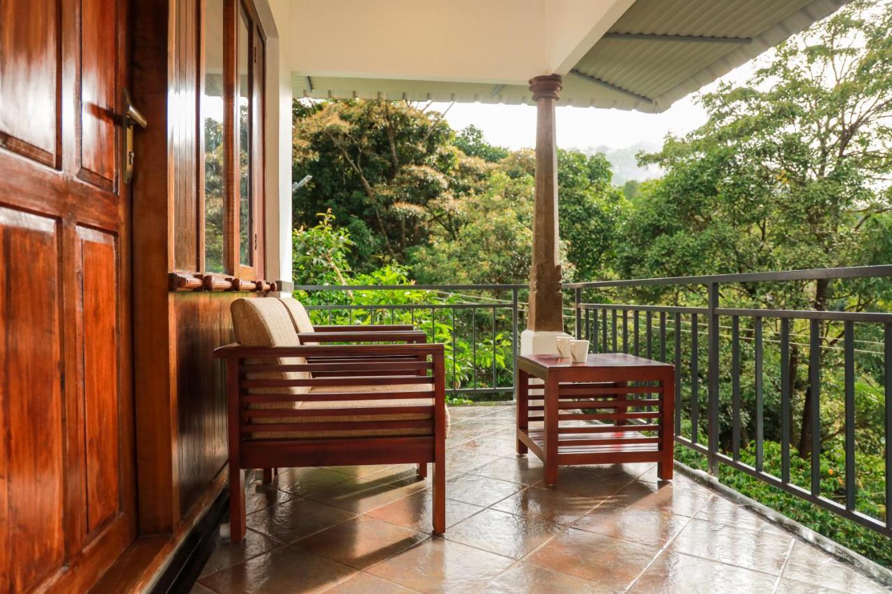 Golden Fern Resort Kanthalloor エクステリア 写真
