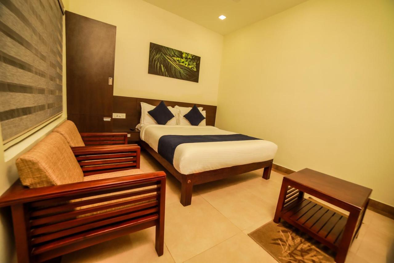 Golden Fern Resort Kanthalloor エクステリア 写真