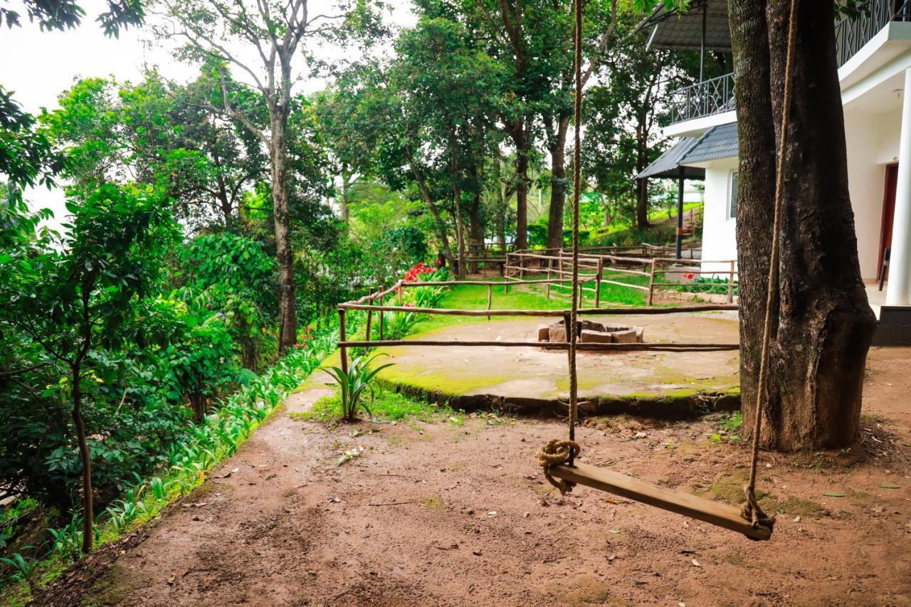 Golden Fern Resort Kanthalloor エクステリア 写真