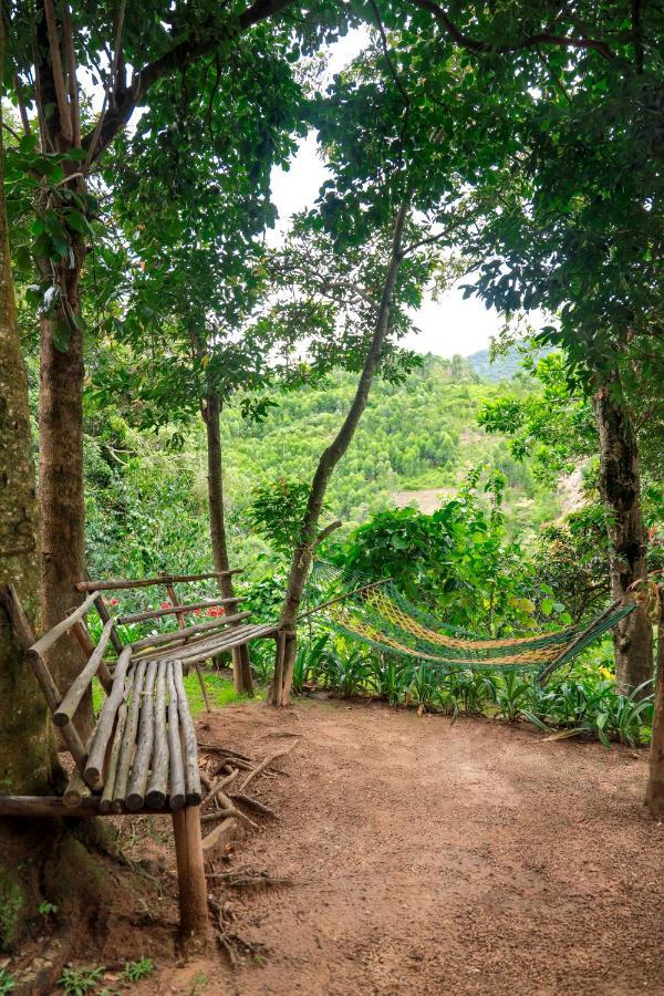 Golden Fern Resort Kanthalloor エクステリア 写真